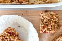 Golden Honey Rhubarb Crumble Bars