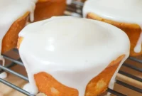 Luscious Lemon Cupcakes with a Sweet Glaze Drizzle