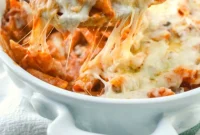 Golden Cheesy Pasta Bake