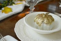 Crisp Autumn Table Elegance in Gold Green and White