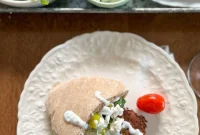 Effortless Mediterranean Tuna Patties and Pita Platter