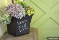 Earthy Elegance: Pink, Green & White Autumn Porch