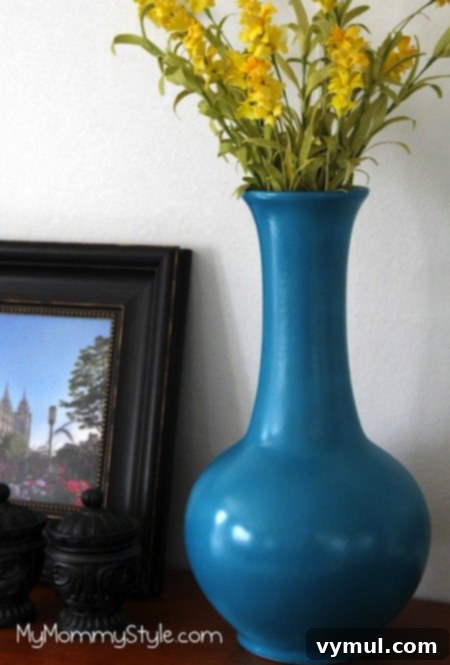 21 Genius Thrift Store Makeovers 12 Painted Thrifted Vase - My Mommy Style