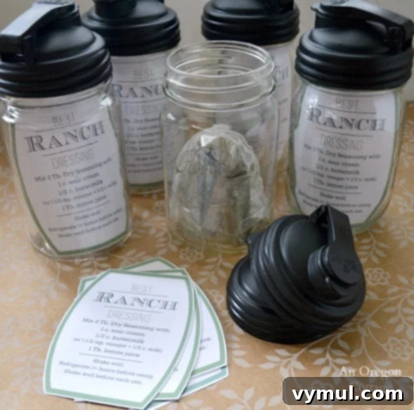 Ranch Dressing Gifts from Your Kitchen 4 A close-up of an assembled Mason Jar Gift showcasing homemade ranch dressing mix, a pop-up pour lid, and a neatly tied printable recipe tag, highlighting the thoughtful details.