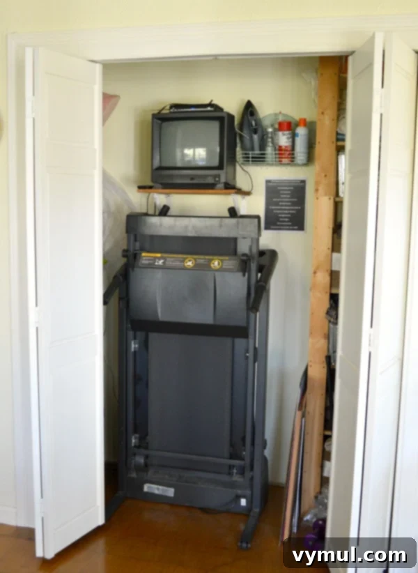 Simple easy workout routine -Treadmill Closet