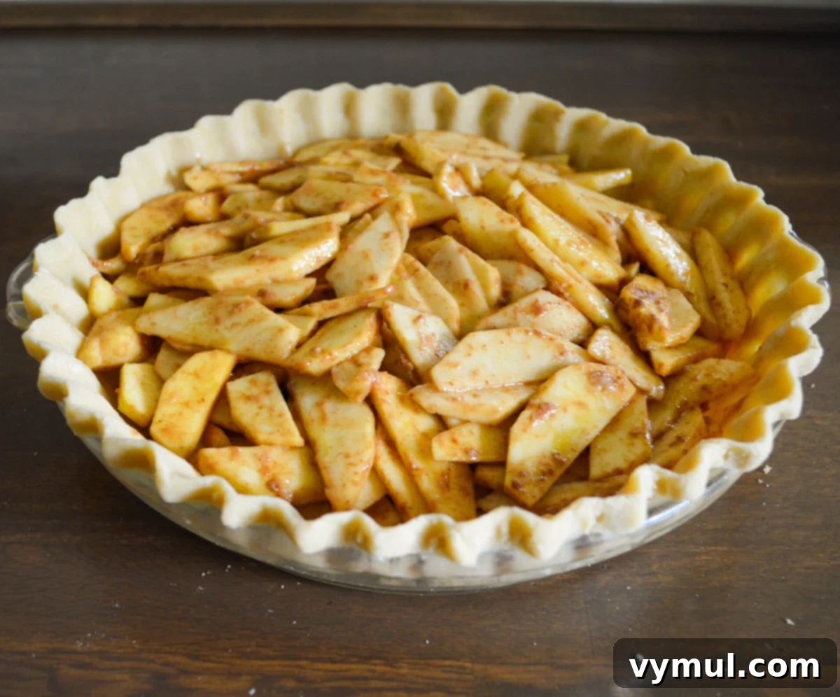 pie filling in unbaked pie crust