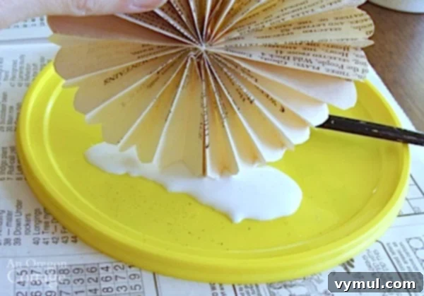 Paper Petals: Accordion Rosette Tutorial from Book Pages 8 Rosette Book Page Ornament Tutorial-step6