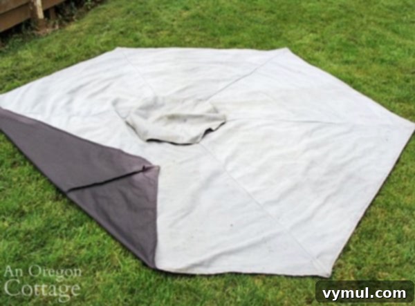 Sun-Kissed No More: Painting Your Outdoor Umbrella for Lasting Vibrancy 3 faded outdoor umbrella