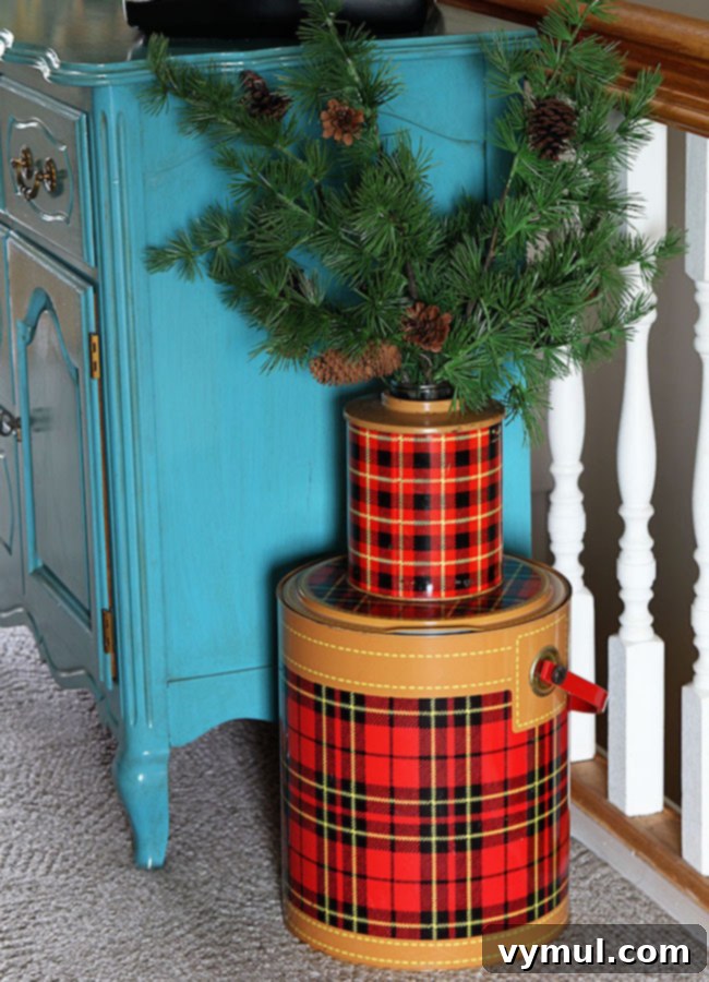 vintage-plaid-christmas via house of hawthornes