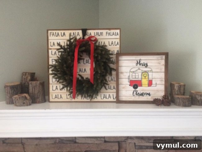 christmas-wood-pallet-signs via brooklyn berry designs