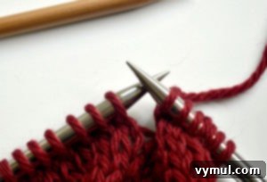 Craft Beautiful Cable Headbands: Free Printable Labels & Step-by-Step Tutorial 19 Knitted cable ear warmer headband step5