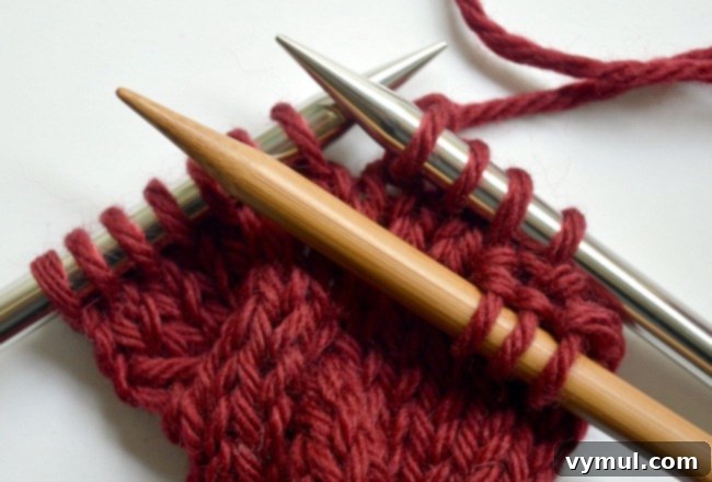 Craft Beautiful Cable Headbands: Free Printable Labels & Step-by-Step Tutorial 6 Knitted cable ear warmer headband step3