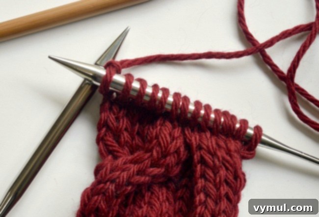 Craft Beautiful Cable Headbands: Free Printable Labels & Step-by-Step Tutorial 8 Knitted cable ear warmer headband step5