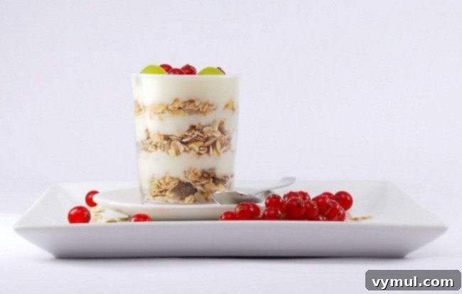 Delicious yogurt granola breakfast, illustrating healthy and repeatable meal ideas
