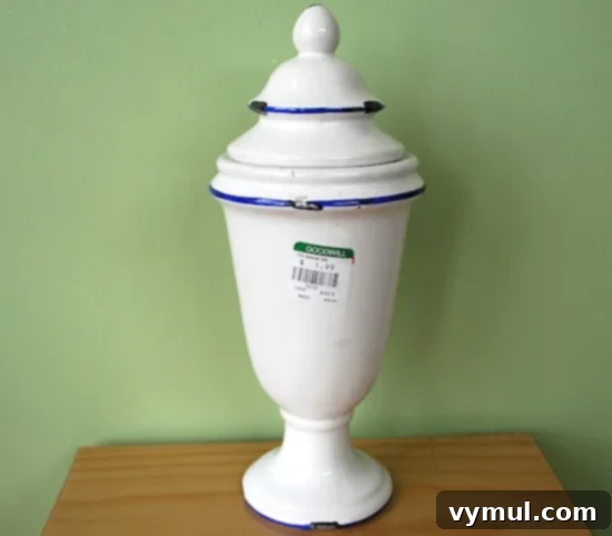 Thrift Store Apothecary Jar Revival 3 Before shot of a blue and white ceramic apothecary jar found at a thrift store